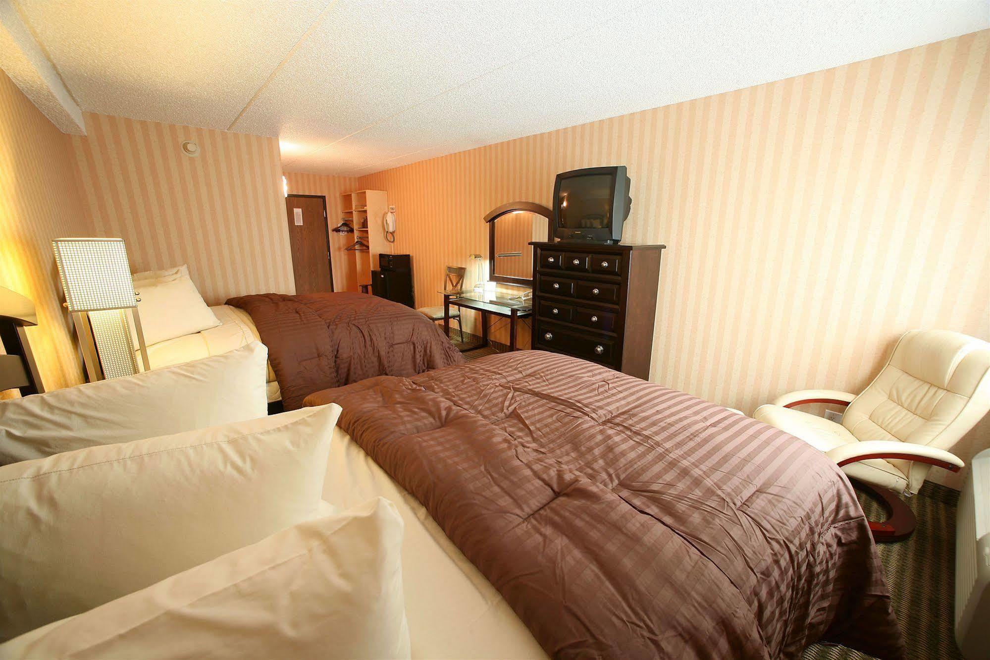 Marvin's Garden Hotel 3*